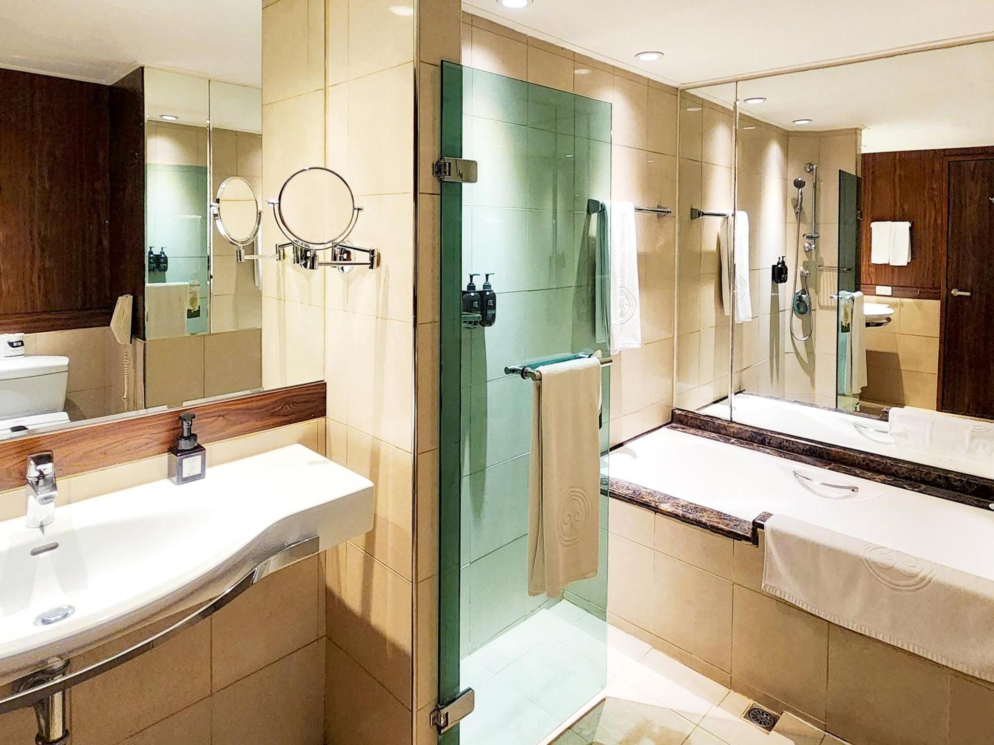 Howard Plaza Hotel Hsinchu Экстерьер фото